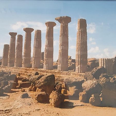 B&B Villa Adriana Сан-Леоне Екстер'єр фото