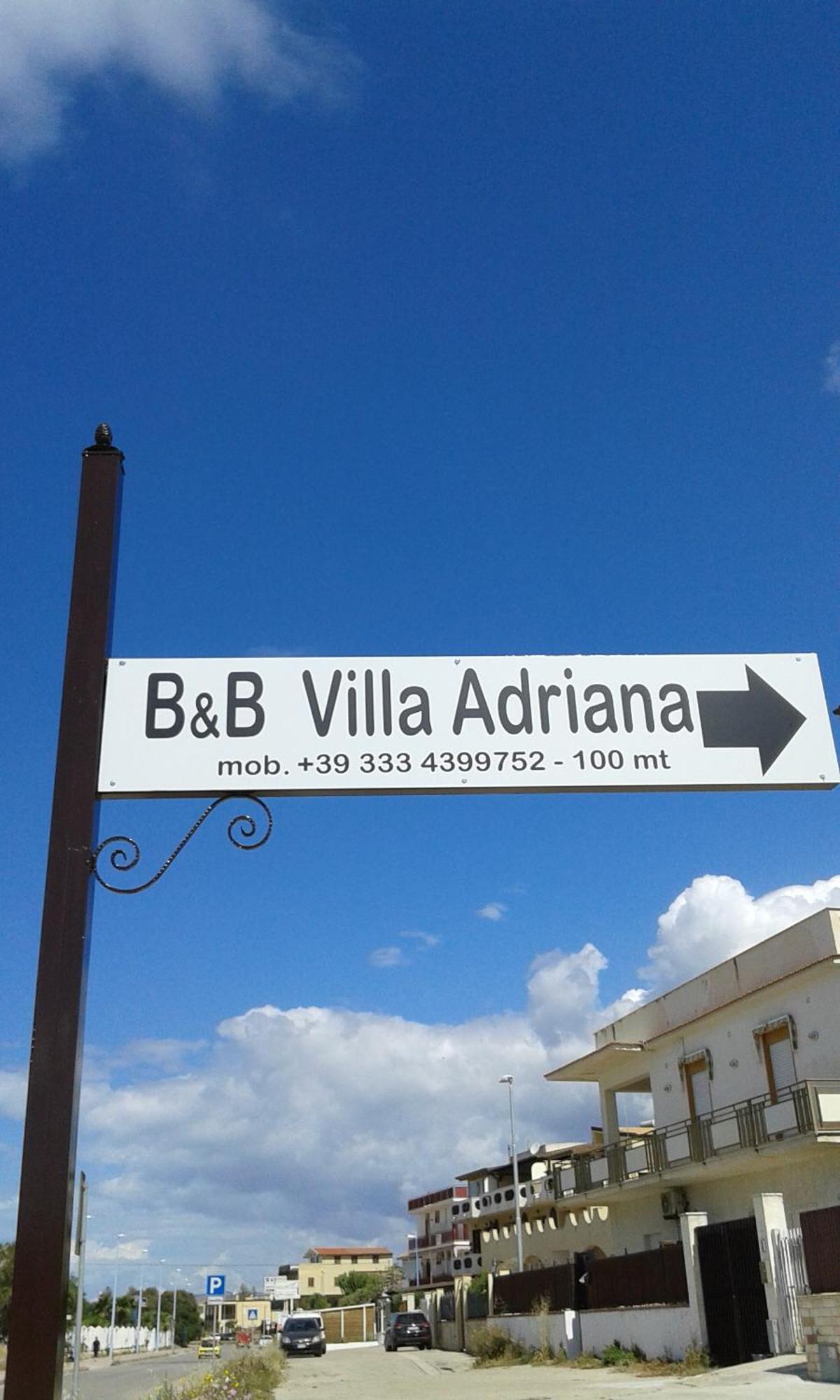 B&B Villa Adriana Сан-Леоне Екстер'єр фото